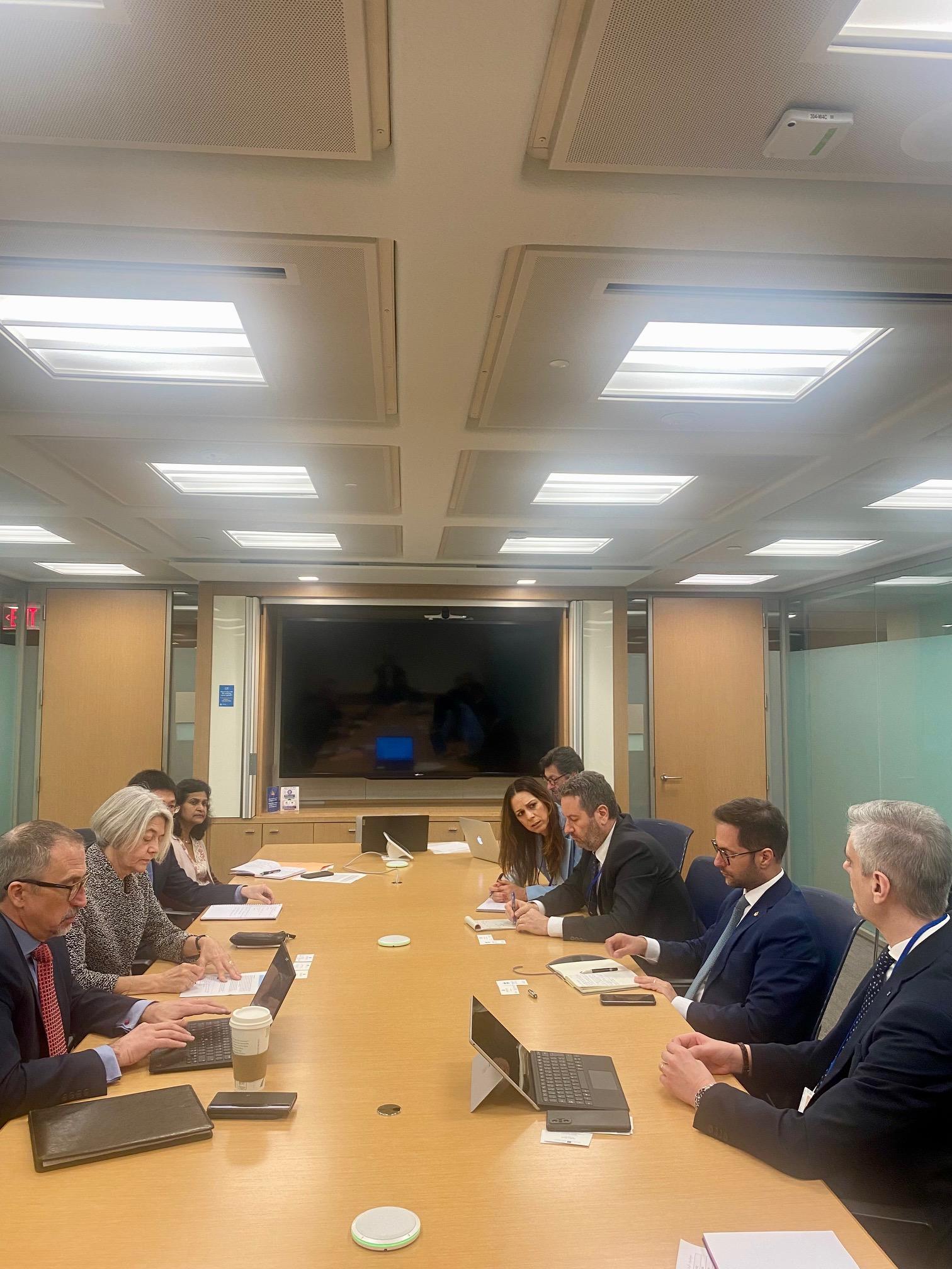 L’impegno dei Segretari di Stato per le Finanze Marco Gatti e per l’Industria Fabio Righi agli Spring Meetings 2024 di Washington è proseguito ieri con i colloqui con i Direttori del Fondo Monetario Internazionale e della World Bank.